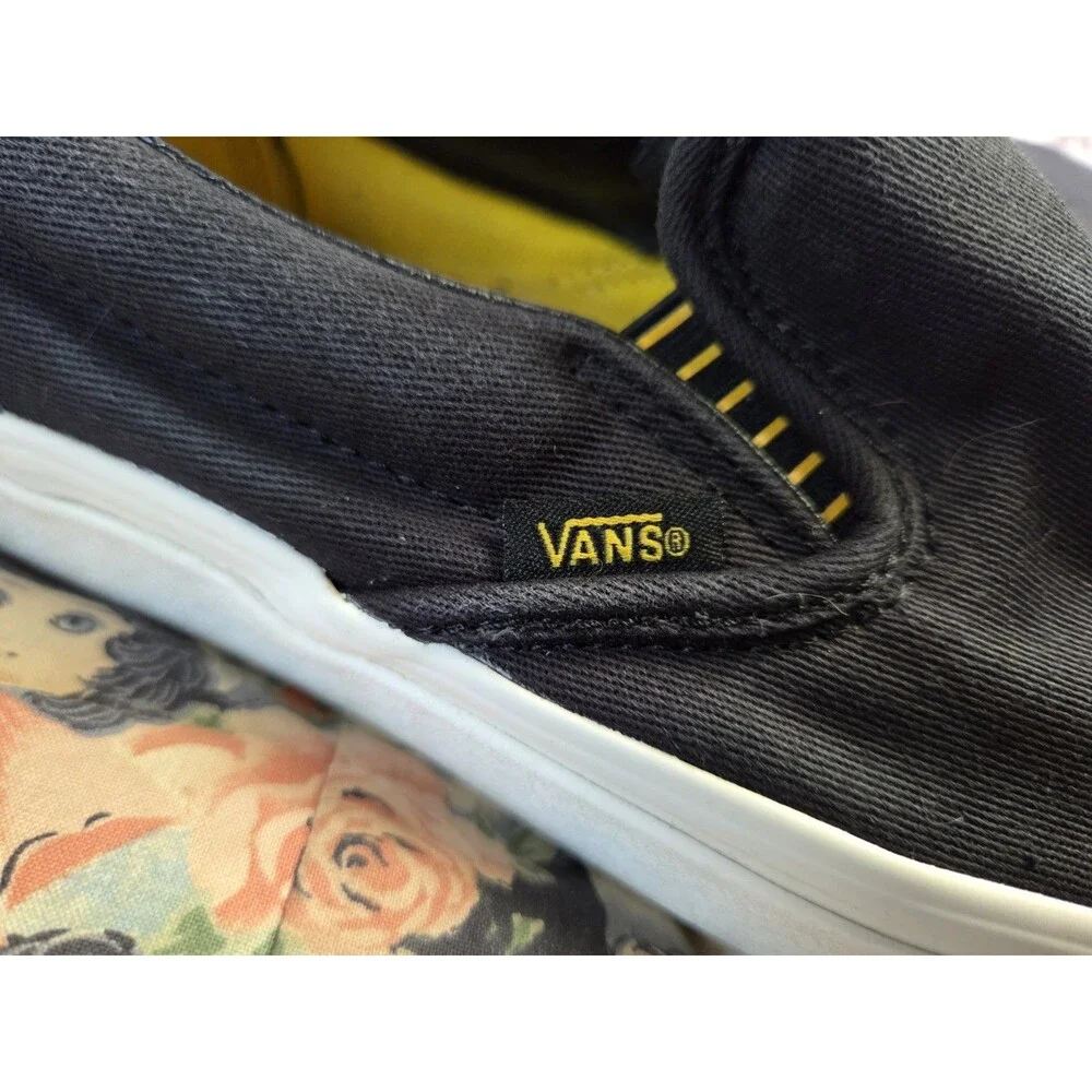 Vans Harry Potter Hufflepuff Classic Slip On Shoes Mens Size 6.5 Women Size 8
